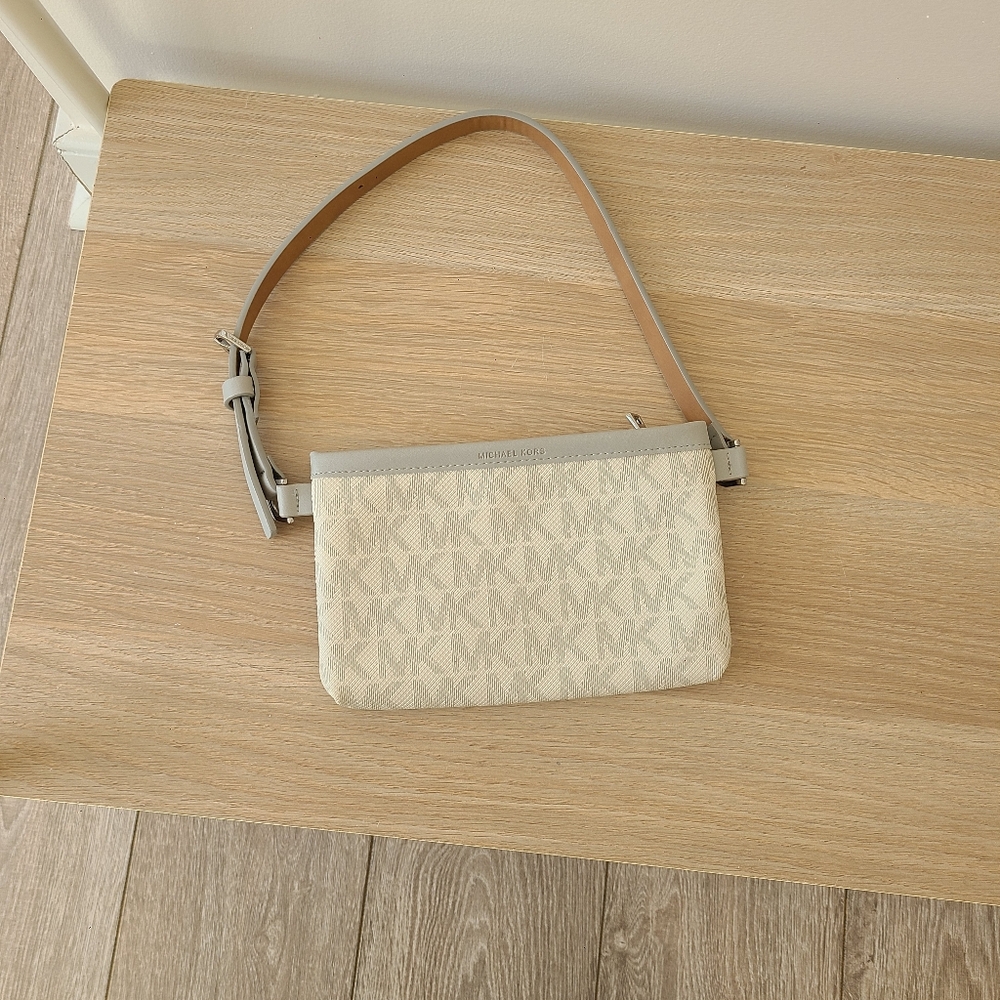 Michael Kors Cream Grey Logo Wristle Belt Bag